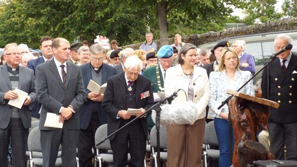 Paul Kehoe TD and Maj Gen The O'Morchoe at the unveiling Photo: © Ray Hayden