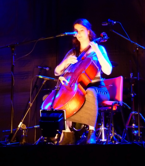 Singer & Songwriter Alana Henderson Photo: © Michael Fisher