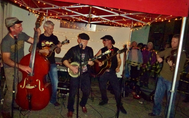 Dog Ruff String Band Photo: © Evelyn Fisher