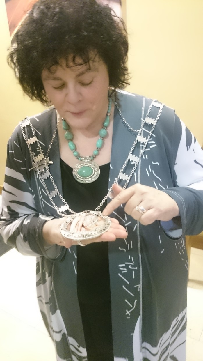 ICA President Liz Wall with her chain of office Photo: © Michael Fisher